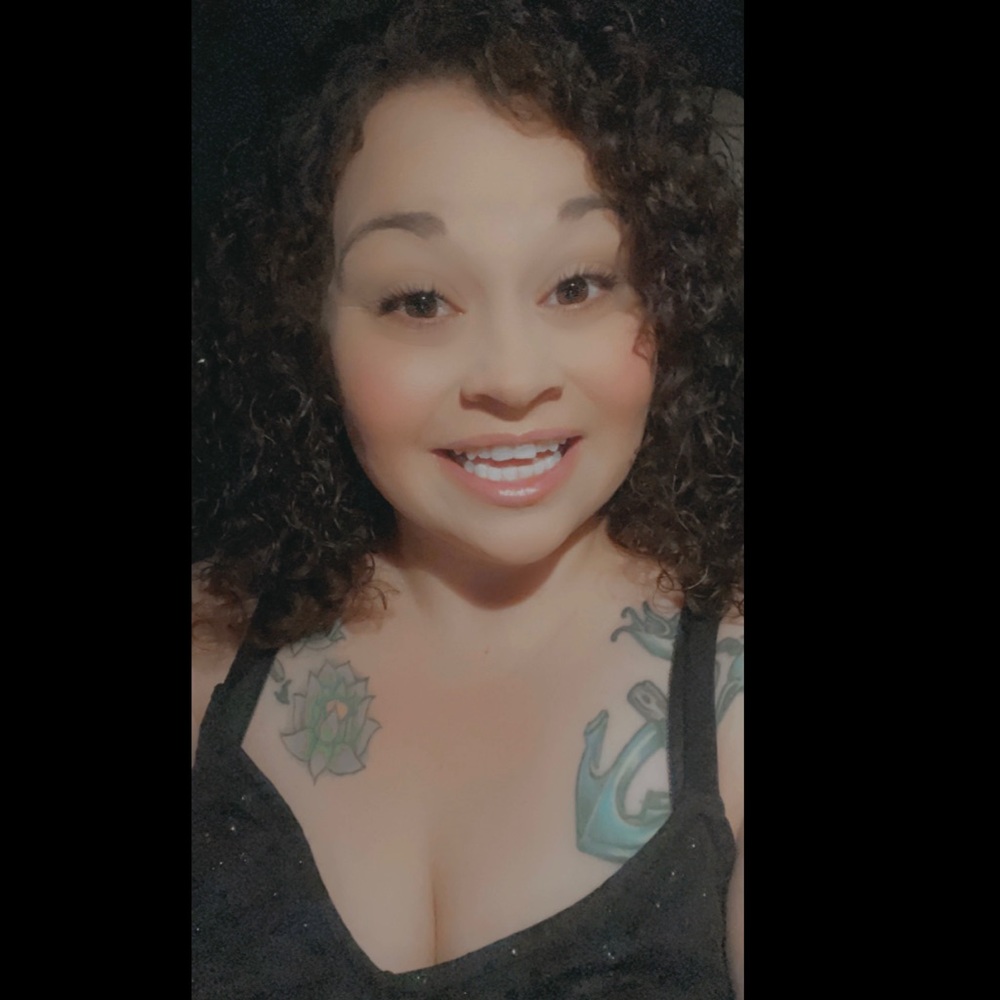 Meet your Posher, Malea